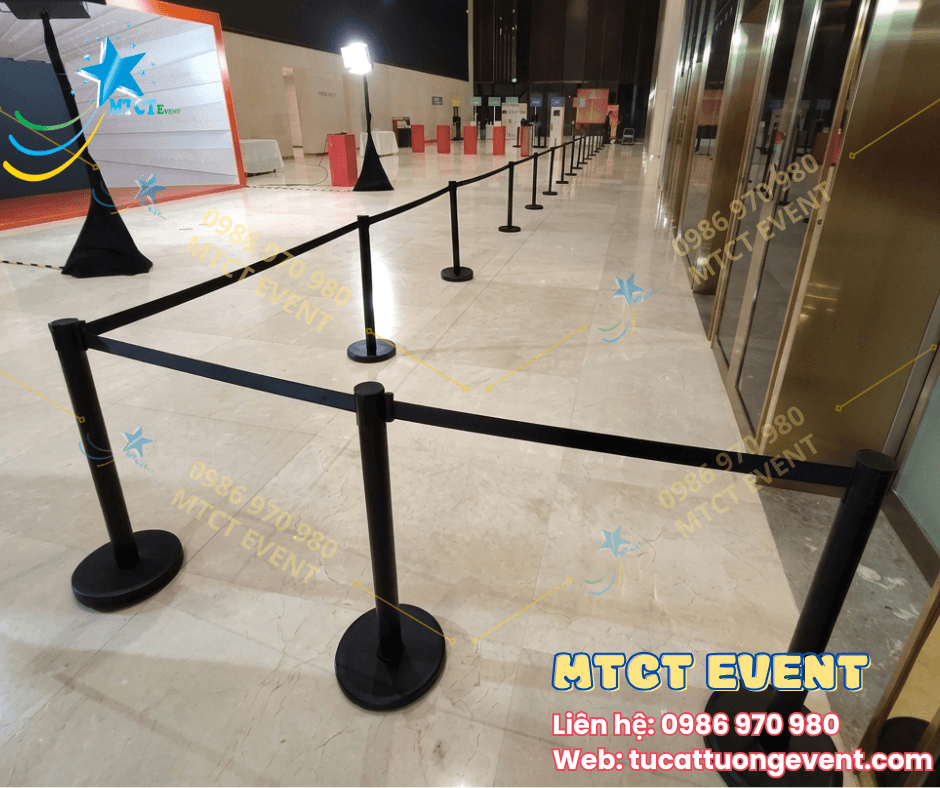 Trụ Barrier dây kéo 6
